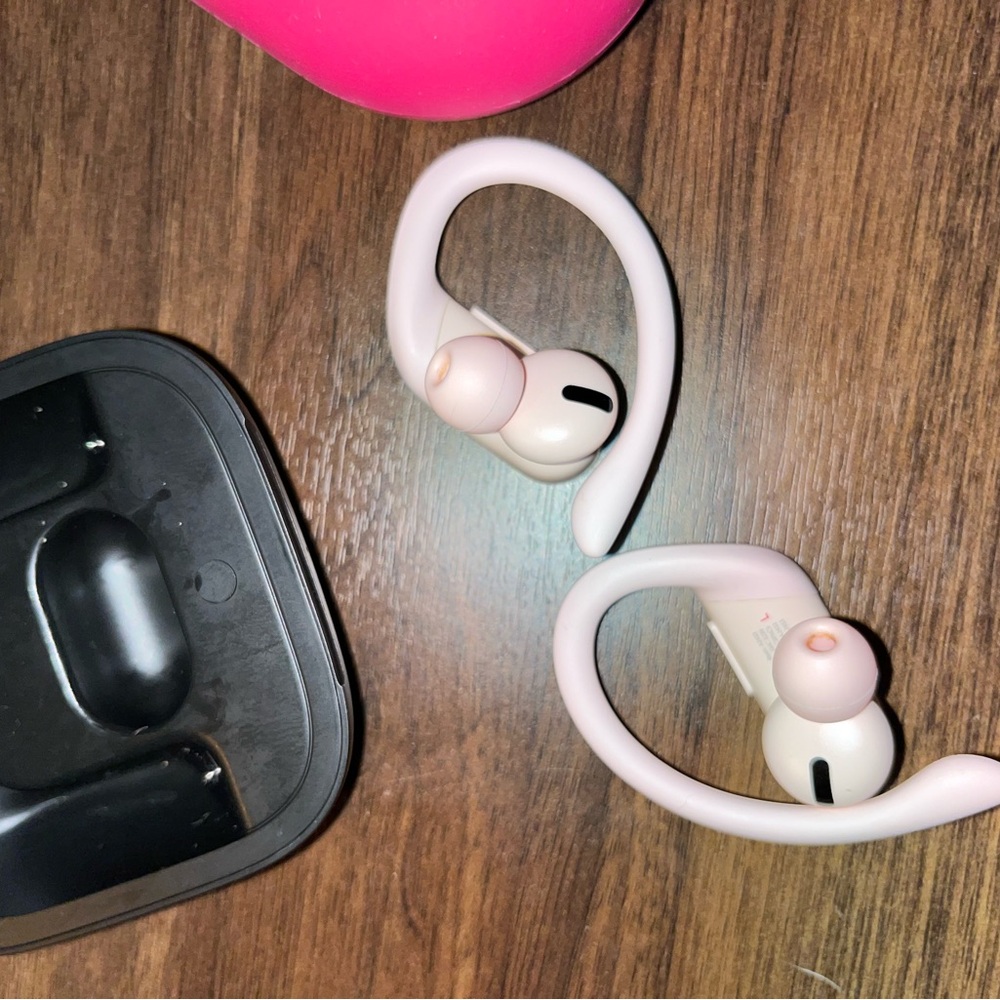 Pink, Beats by Dre x Power Beats Pro, Used